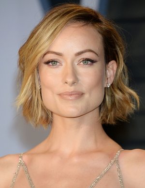 What to wear square face shape style haircut sunglasses hat earrings jewelry oliviawilde bob w