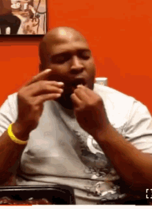 Ribs eating