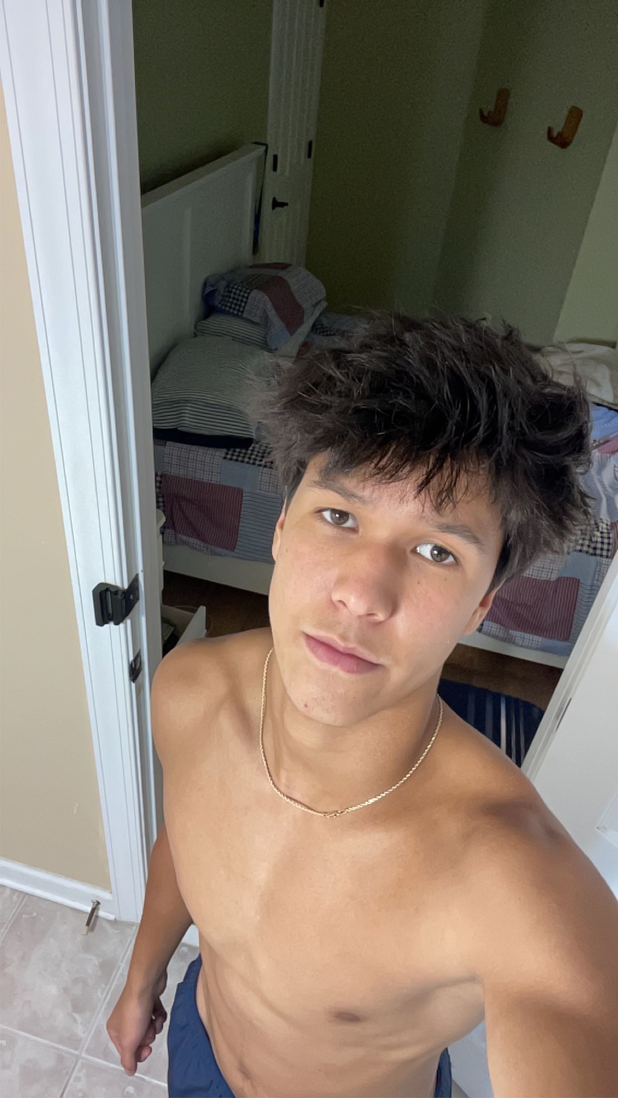 0ED0B0F6 7461 4F96 8585 D56FCC815571