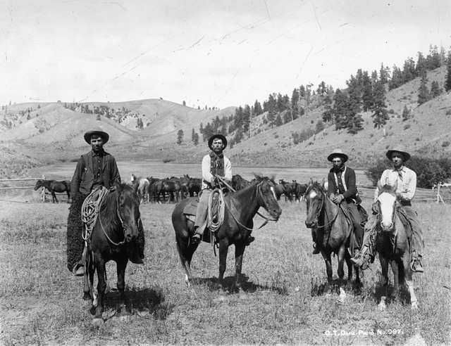 26 Historical Photos Of The Old Wild West