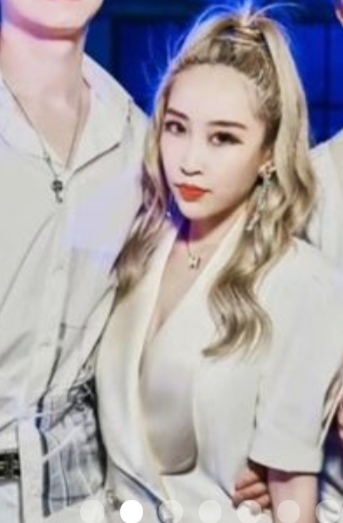 12360619 2AE6 44F1 BB66 AFA374A23309