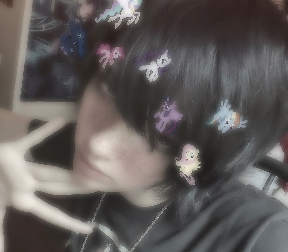 9cb5ce57 e6a5 442a aff8 771073ff7070