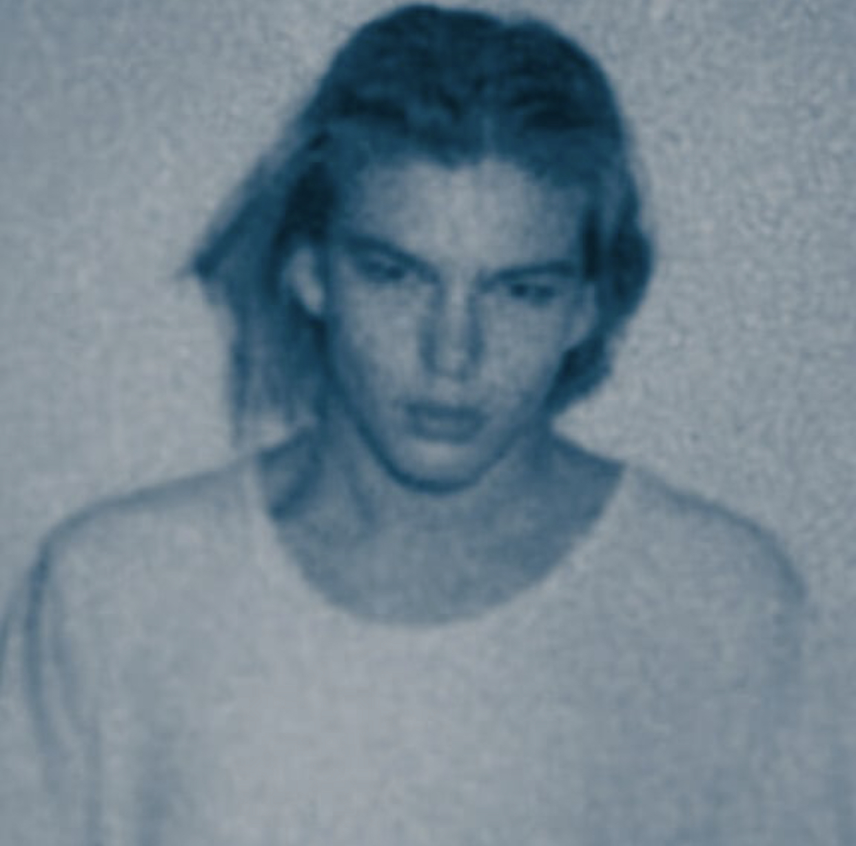 E50E7CB7 BA0D 41A1 9771 69AD9943DAC8