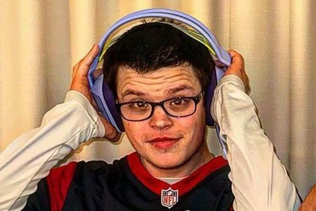 Lv twitch streamer sketch comp