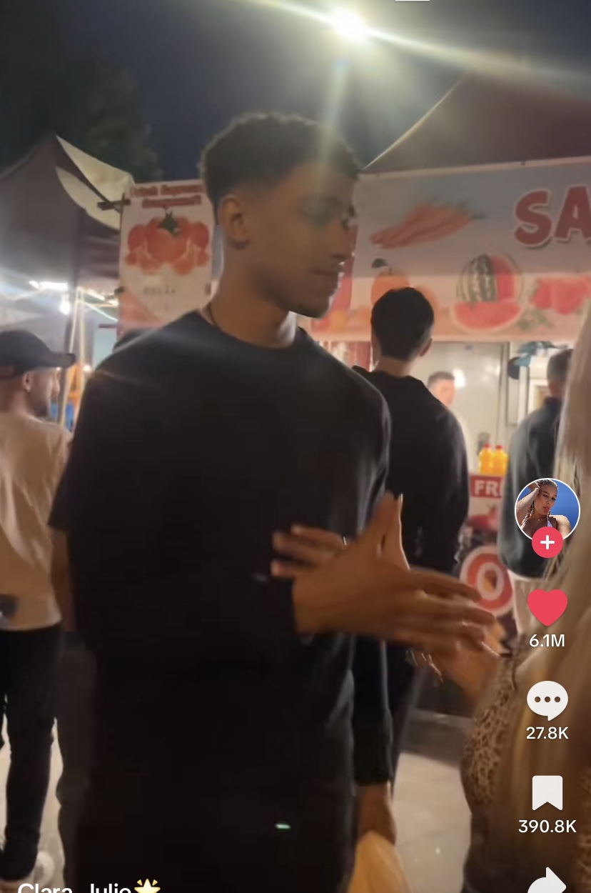 2BE303BC 9EA4 4C1F 8B50 EB9A13038A6A