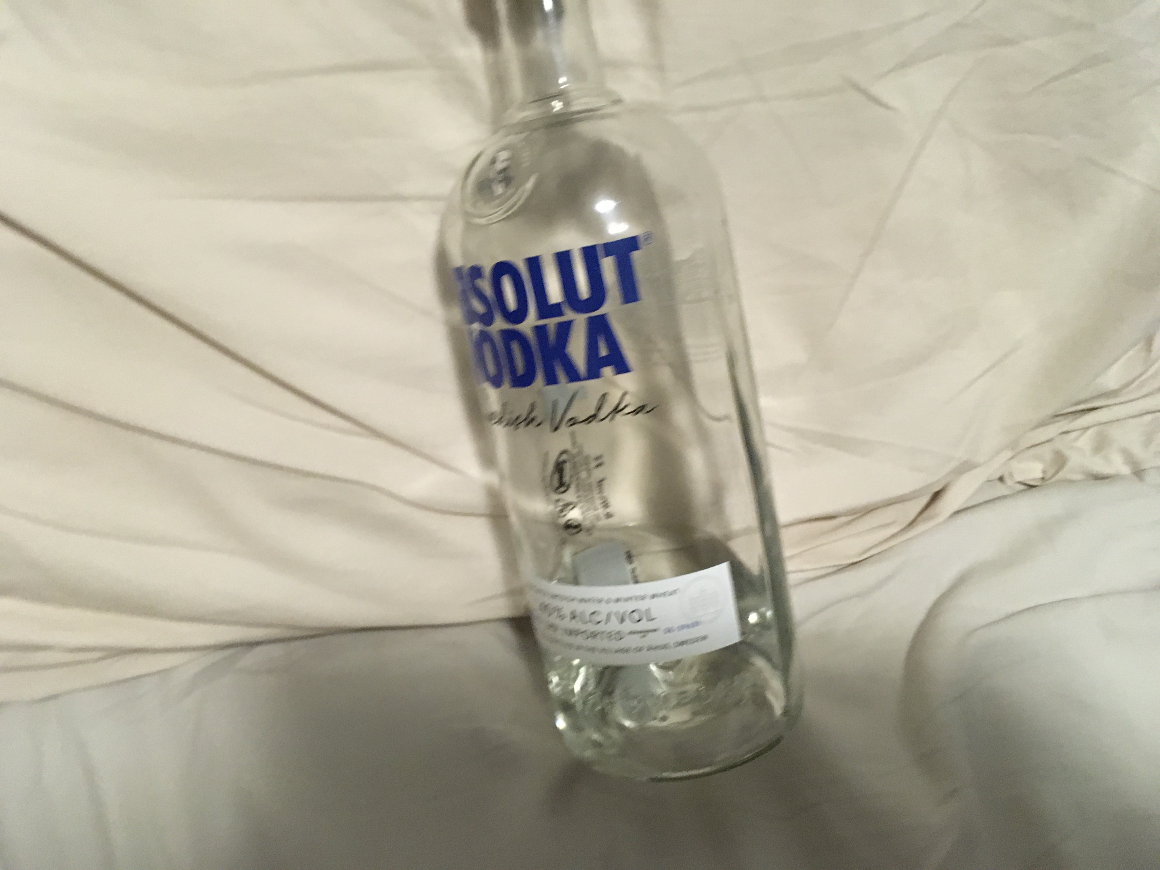 7DB9F98D 8B00 477D 9FD4 FE28DB6E0037