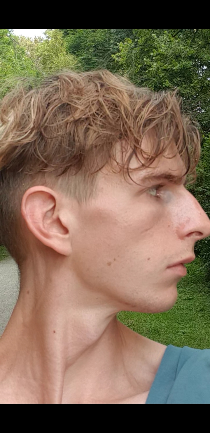 4262446 Screenshot 20240724 153638 Video Player