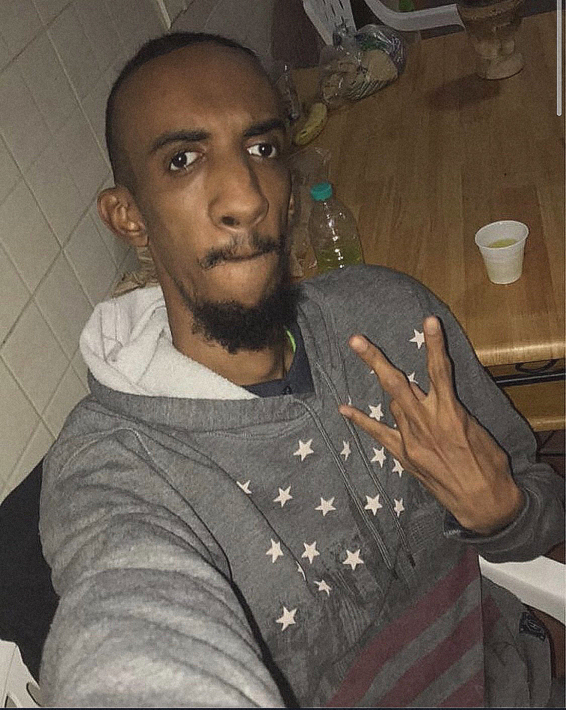 3978467 2B504B9B E5AC 4FD9 9223 462A8F11BD6A