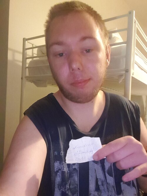 22m-and-still-single-am-i-ugly-or-what-v0-wld5hxadfzvb1.jpg