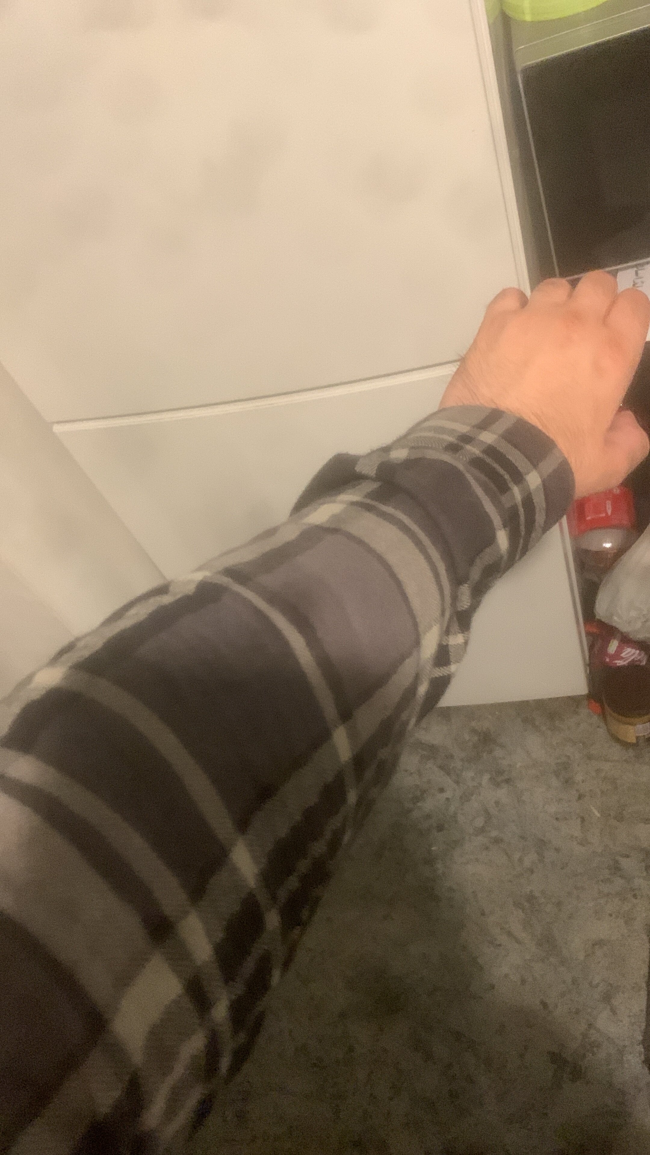 05B6D9CD A637 4A23 93B4 4D9A1A0DD1FF