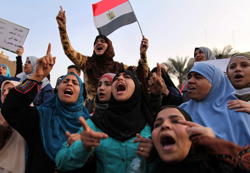 Photo ICTJ EGY ProtestersWomenTahrirSquare img2011 1