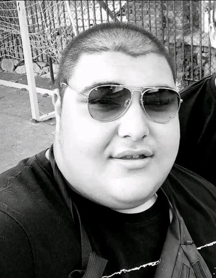 70e895093c6cb5e81a4320bd21ec28b5