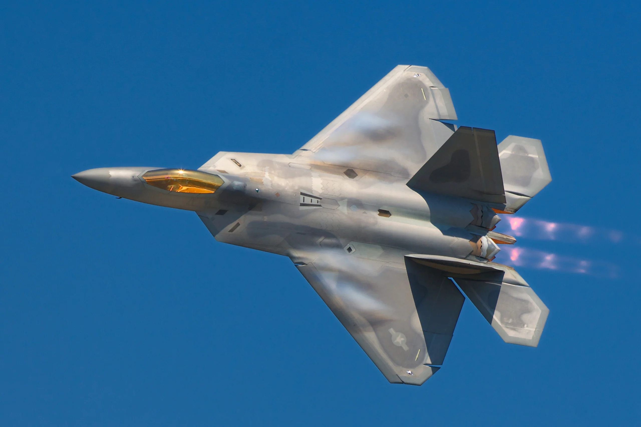 Lockheed Martin F 22 scaled