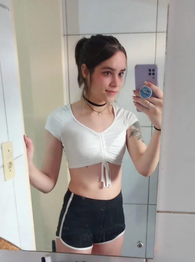 I love these shorts so much but even when tucking they show v0 64tyu43vf0yb1