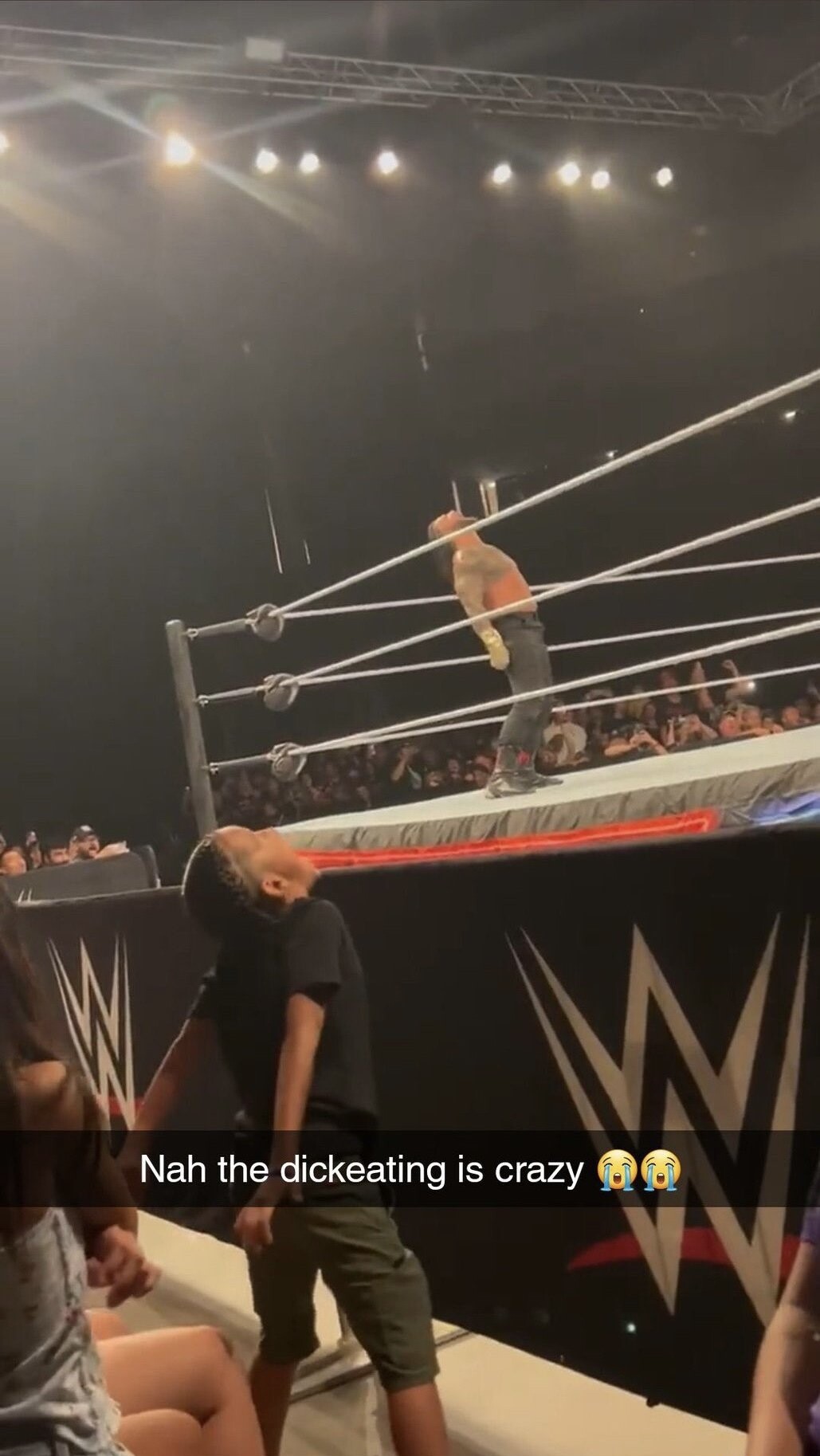 A6b9d326ab01787a4cf5582e813e4c4ddeedf9dc27db25bcb0c88a40f35dc6ea 1