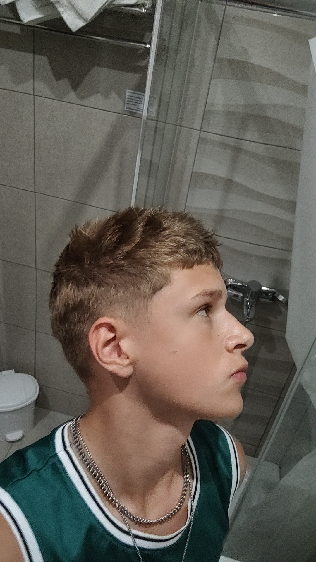 1000052989