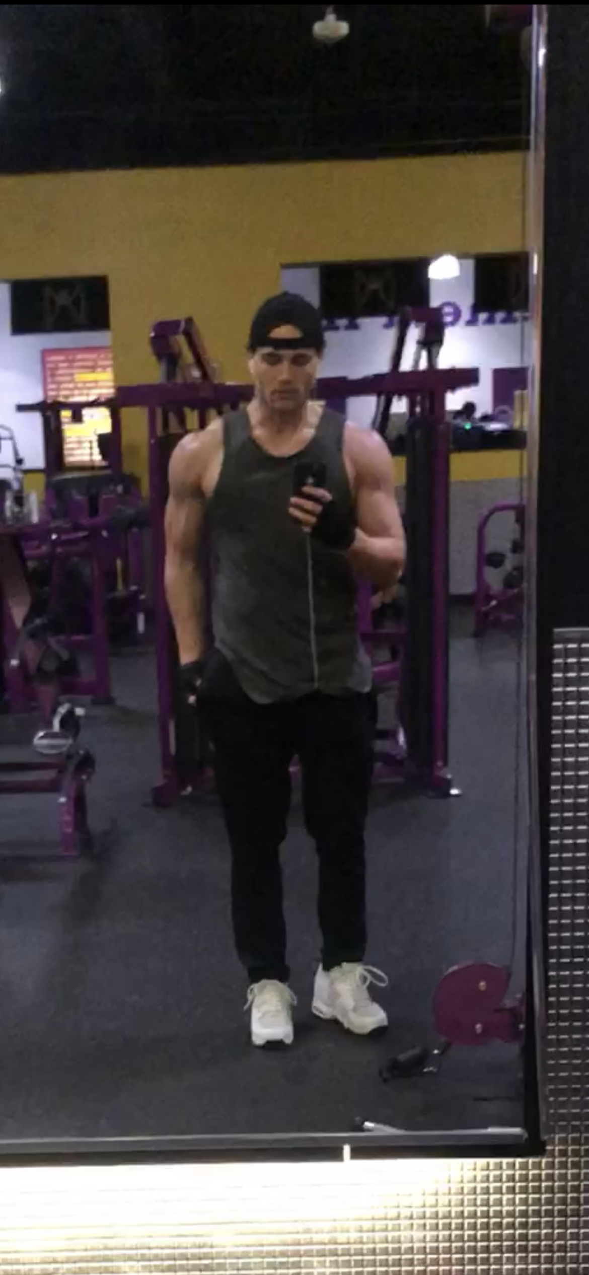 3250260 F8692E10 A823 4922 AB92 C9A97736AA63