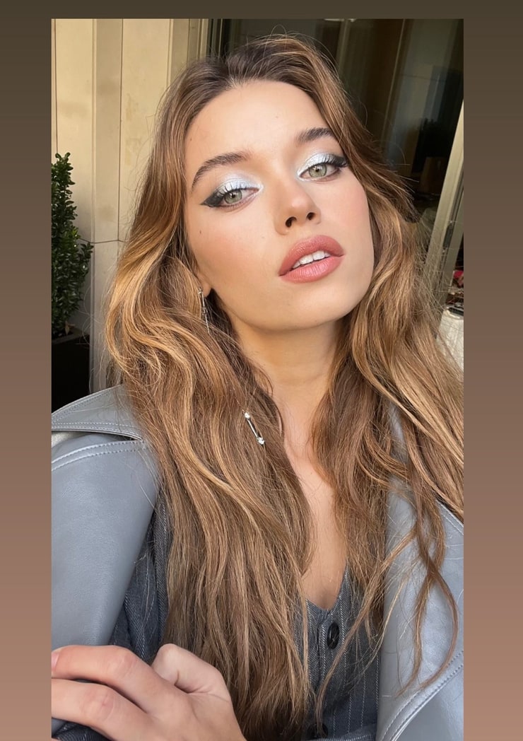 740full afra saracoglu