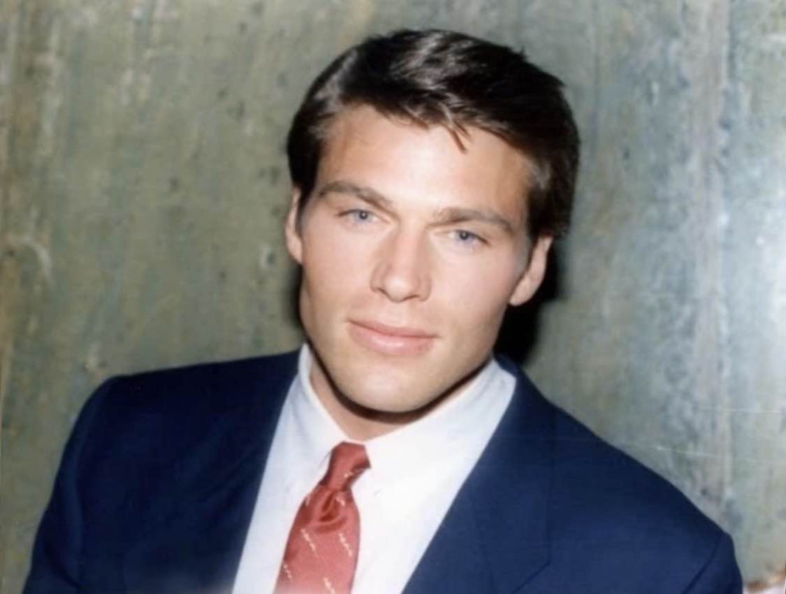 E926F44A 1321 4F65 804A A8B08FA3821A