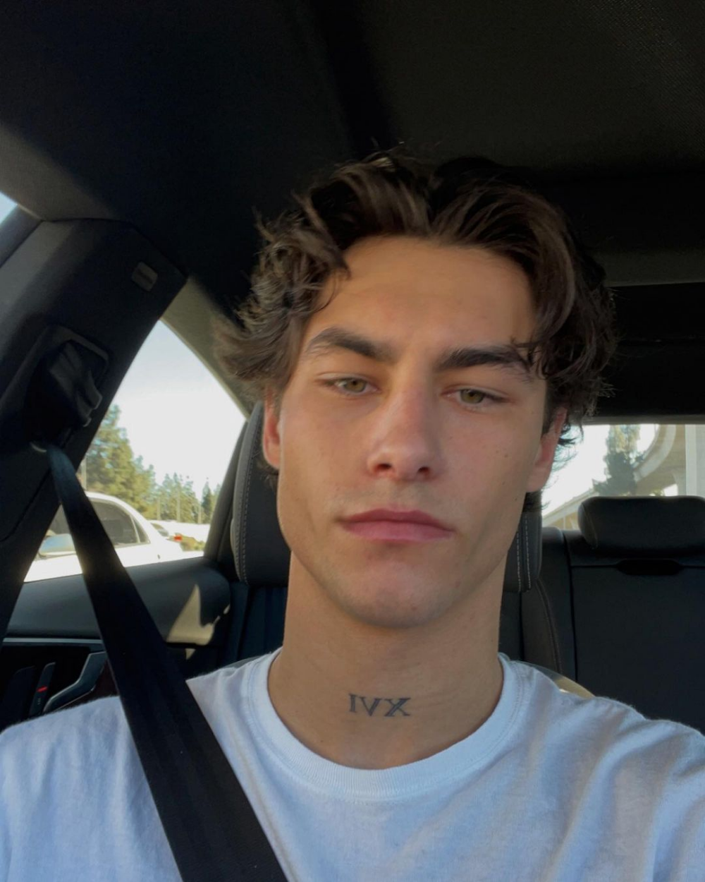 1724825380703 1724825380703