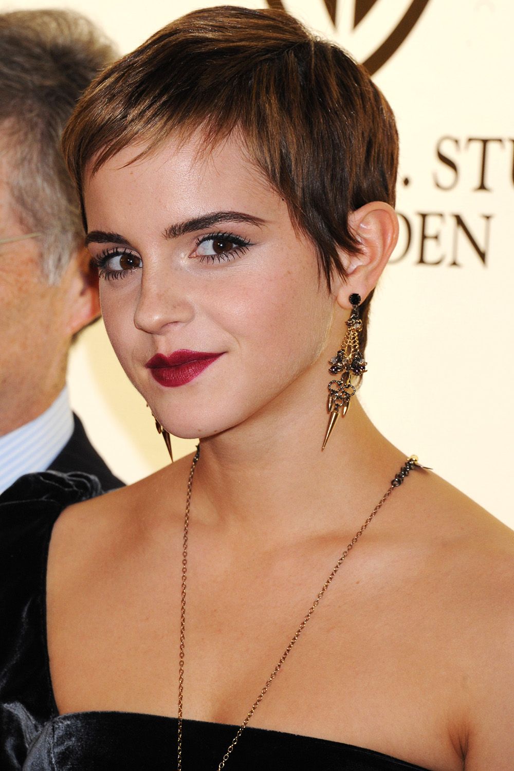 Hbz emma watson hair 2010 gettyimages 106676451