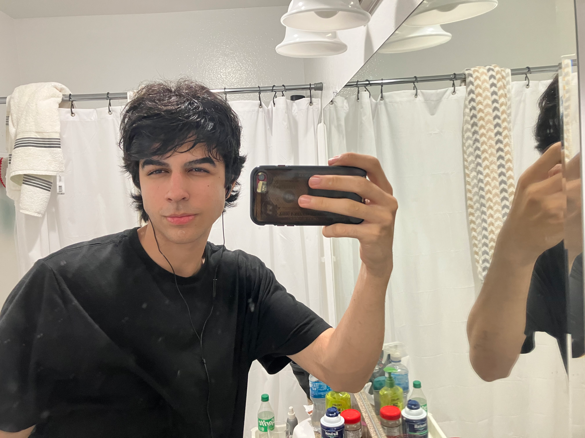 EFCF9AAA FF29 4711 933A 3BA2205C8B72