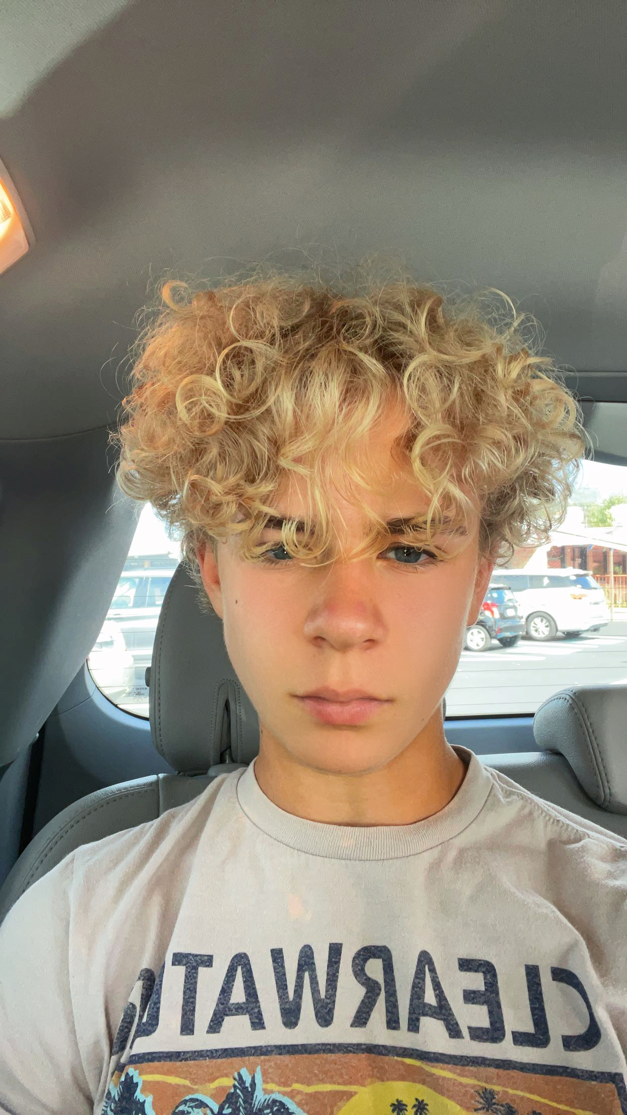 02776F66 28B5 4DE8 ABC9 9BEE84B3C8A8