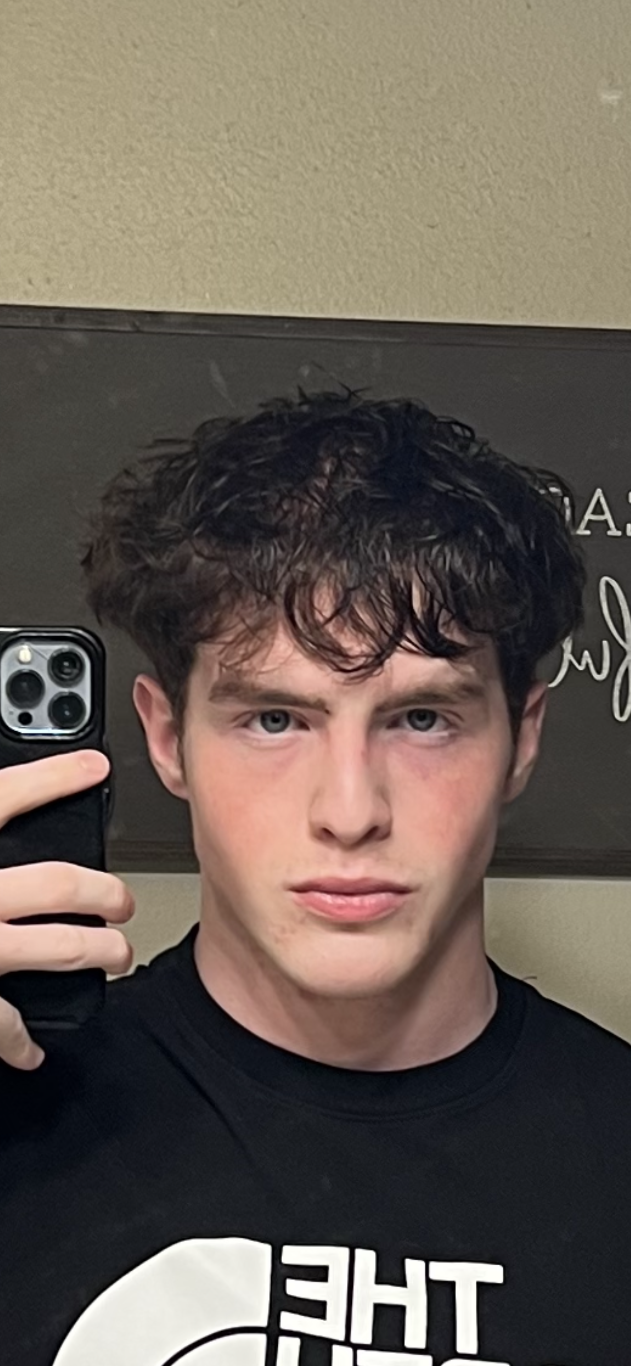 98967919 6D87 434D 8161 B69033969B0F