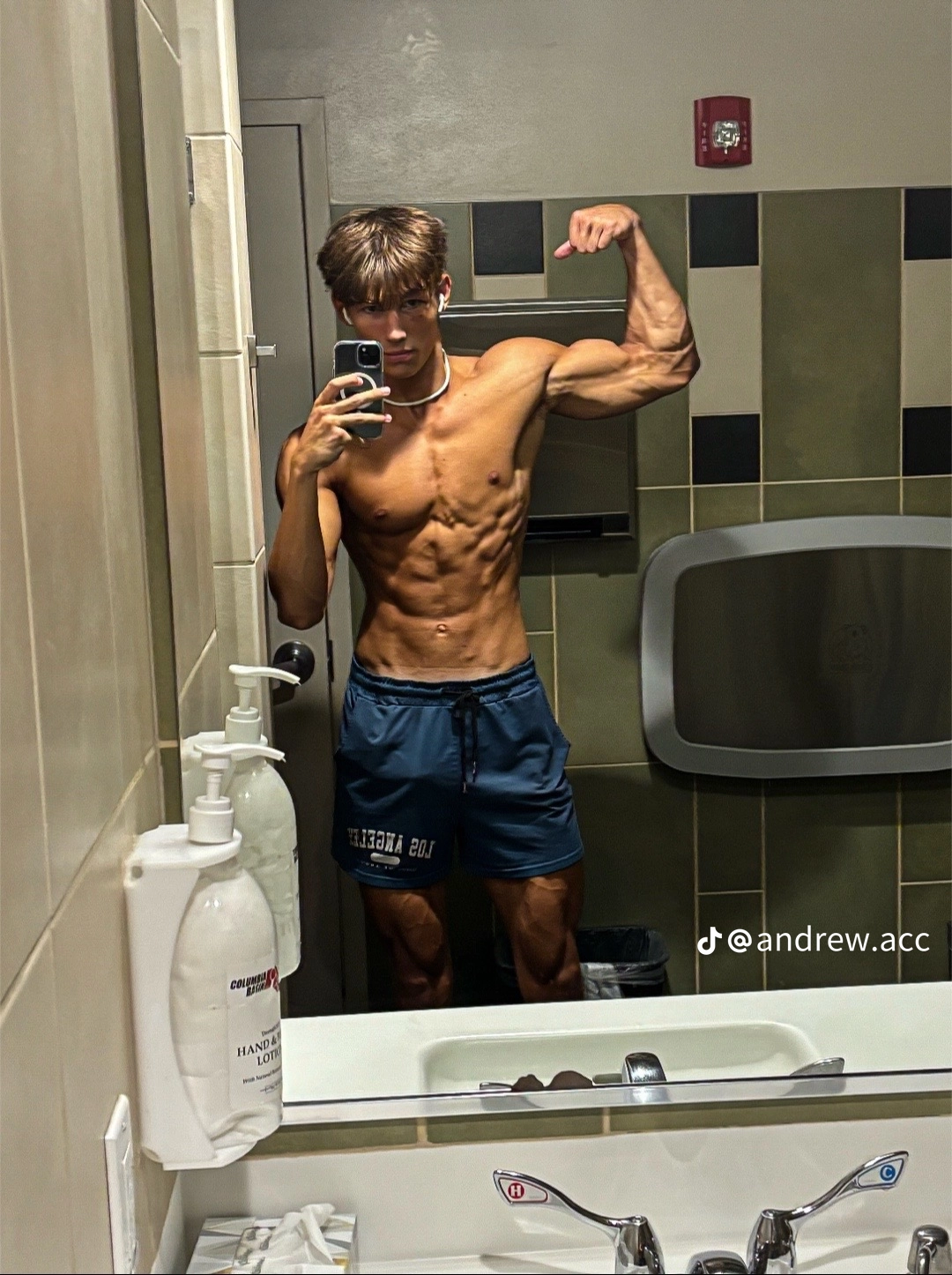 Temp image 77CE14CD 7A8F 4F6E 9F15 56B1212BF9C4