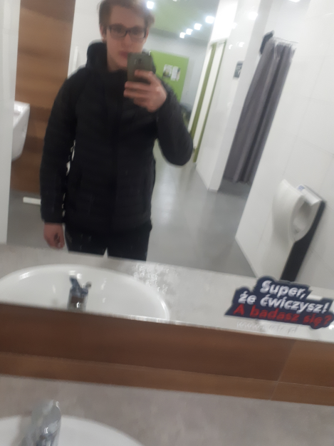1725828999376