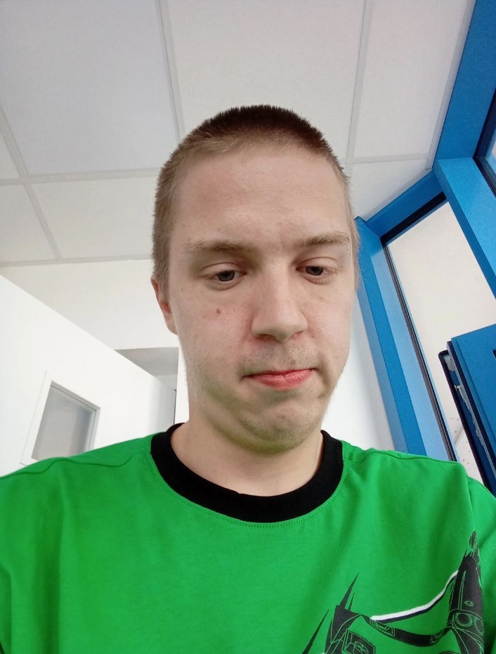 1000008127