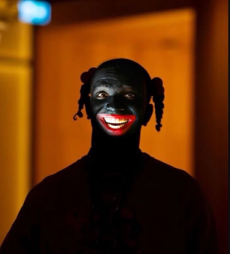 1726513659696