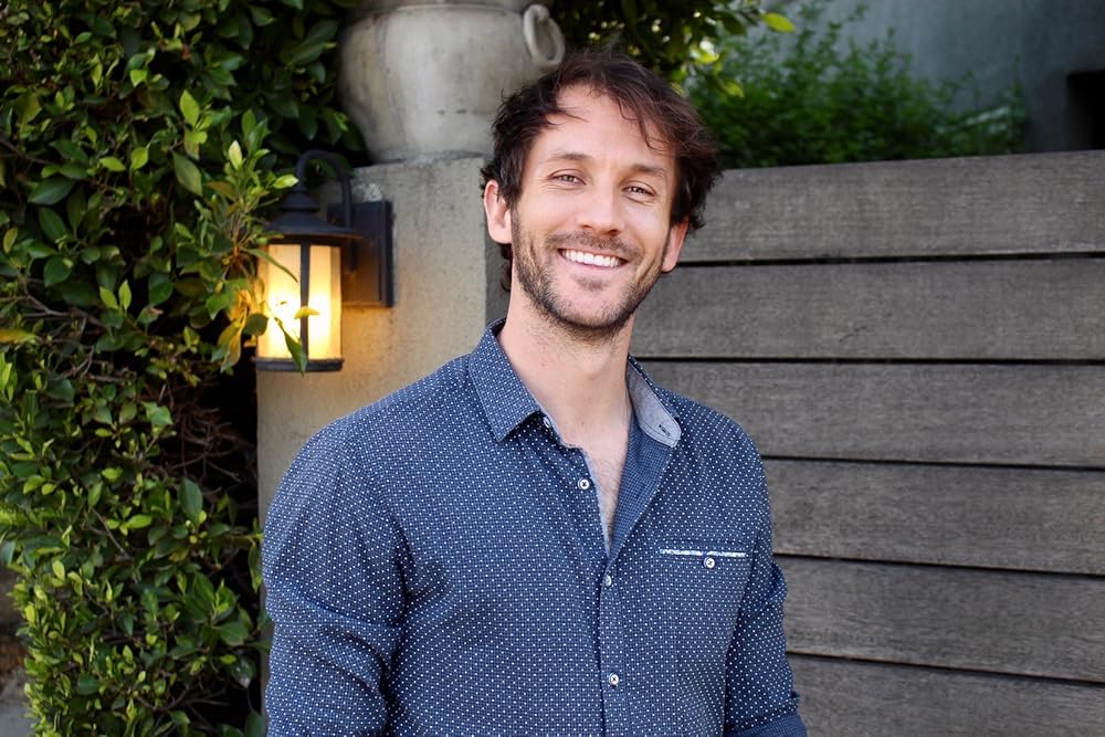 MV5BOGRlZDNlNWItZTkwYy00M2I1LTg1NmYtNDYwNTRjMDhhZDM2XkEyXkFqcGc V1 FMjpg UX1000 