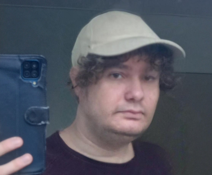Screenshot 20240925 161121 FaceApp