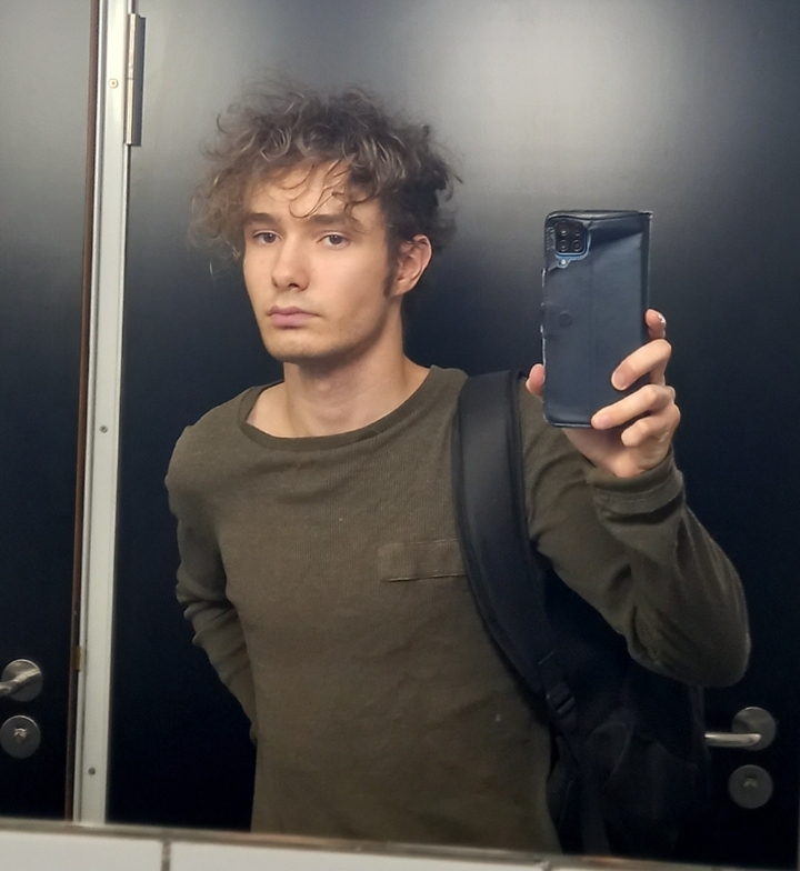 Screenshot 20240926 100401 FaceApp