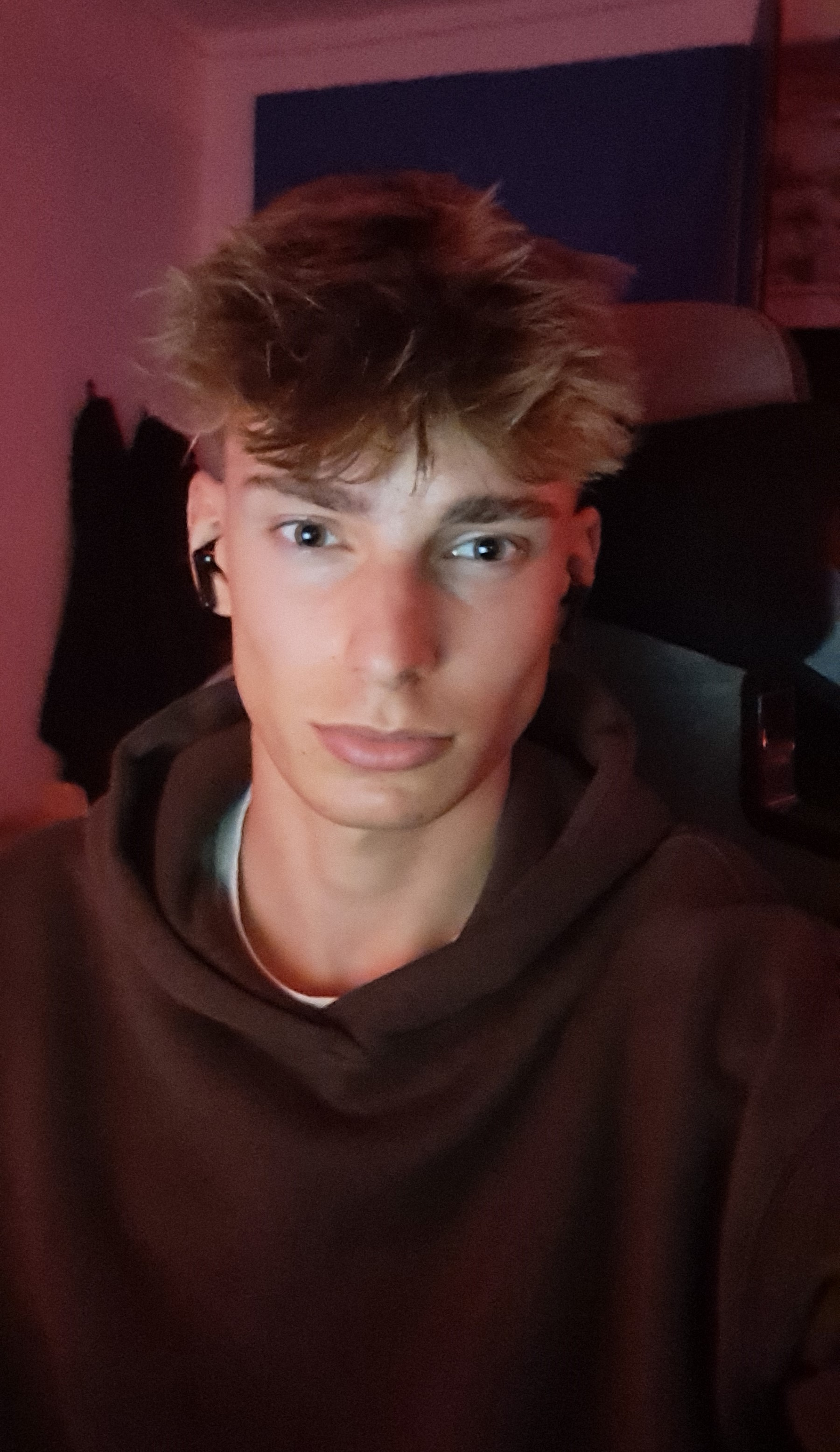 1000008909