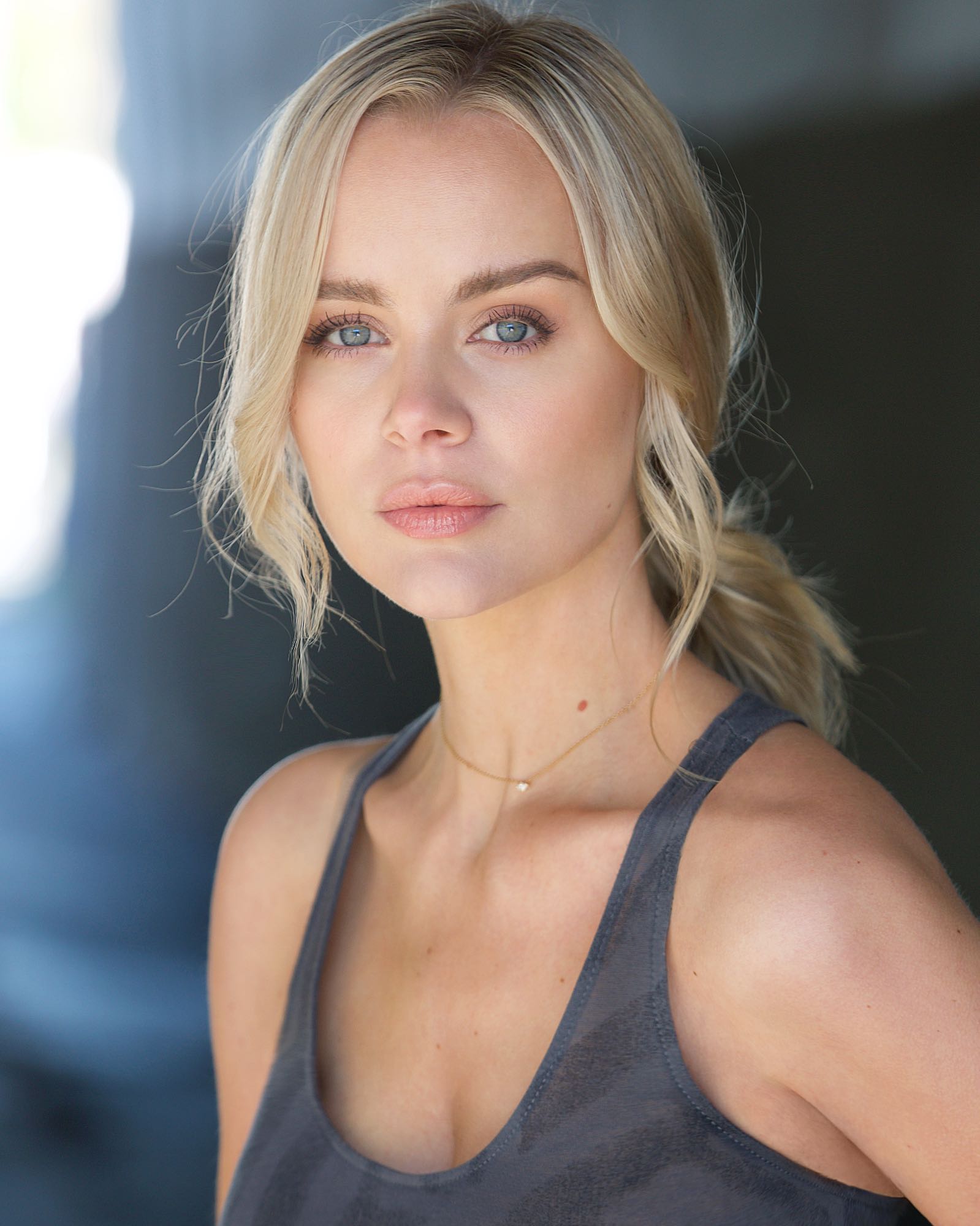 MV5BM2U1MDBjODUtOGE3Yy00YTY4LWE4ZTYtOWQ5YzViMjhlZThmXkEyXkFqcGdeQXVyNzU5NTQ5MQ V1 1