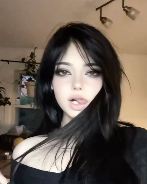 1727867769216