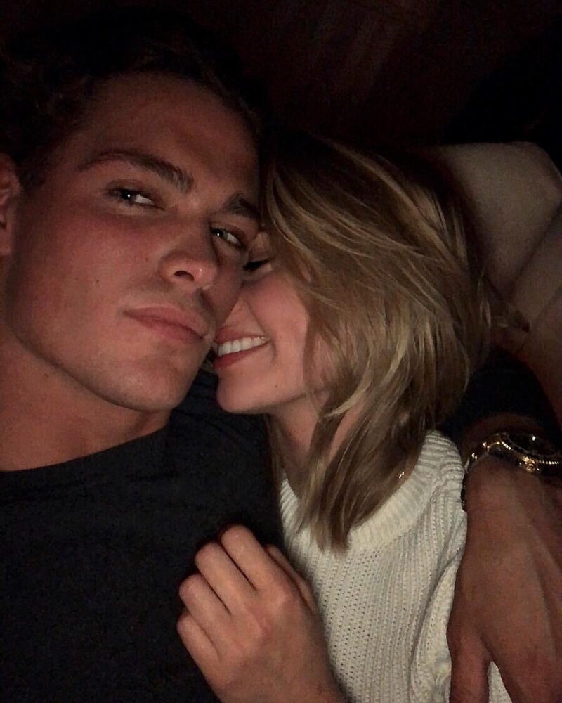 2190472 3E295AAD 50A2 40F7 876B A5BAE07DF4A1