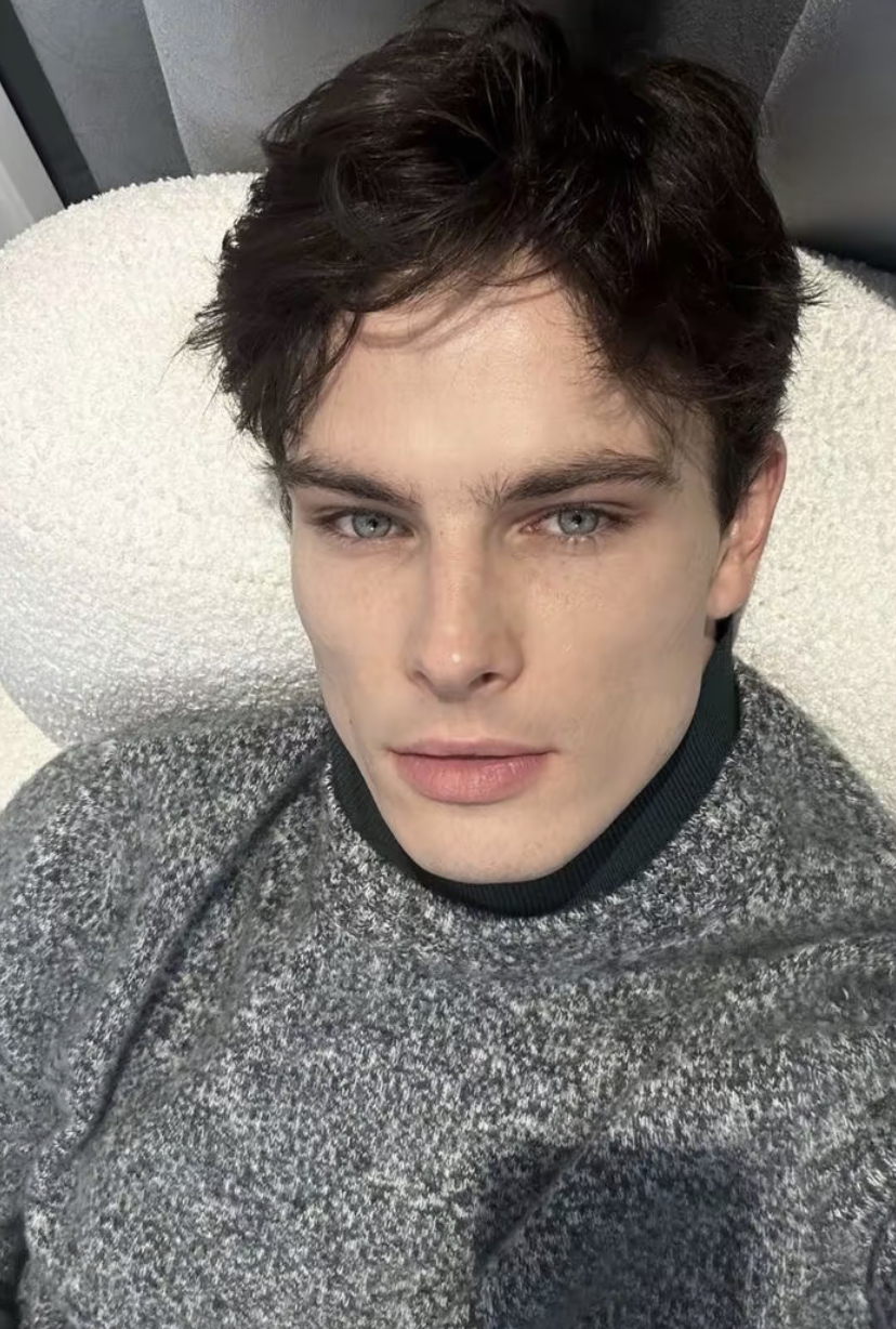 BE96DE1B 6620 4C65 8159 BCF736780D48