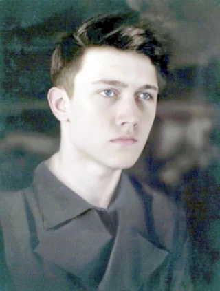 Someone can put examples of north pontid but real people v0 6eerspp8gkqd1