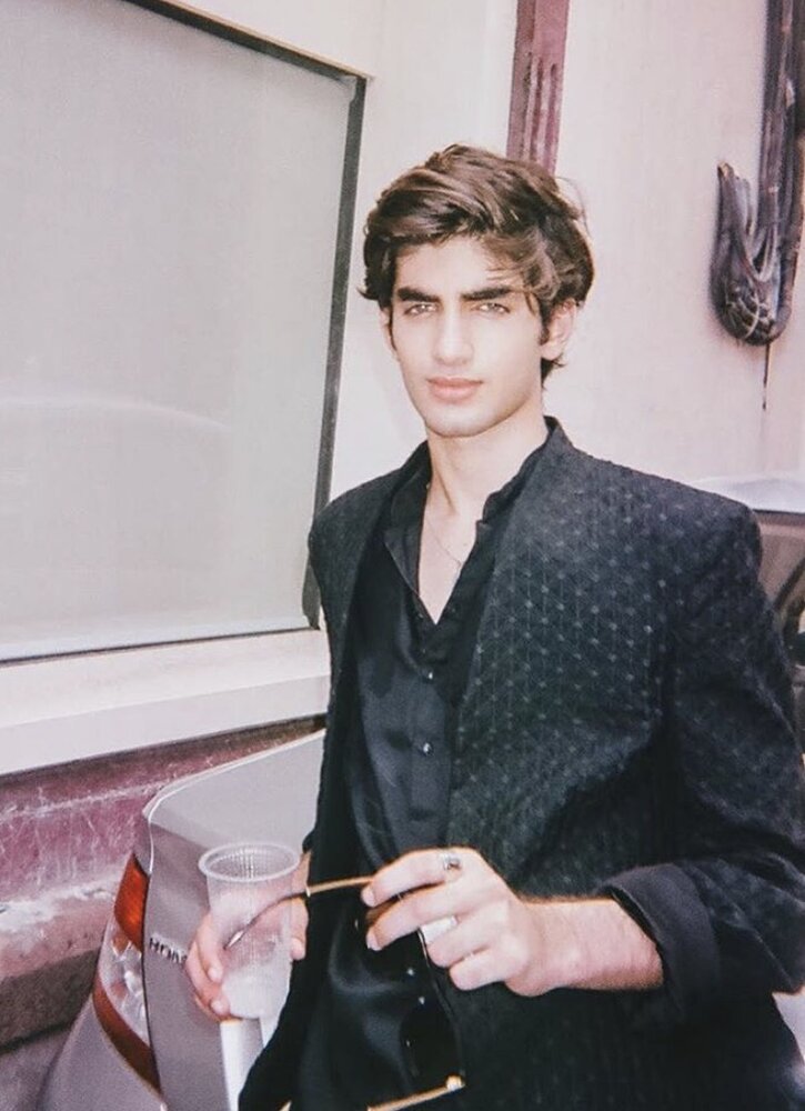 1974691 62811D4D 4C0D 4835 B5C7 13FD06AA5008