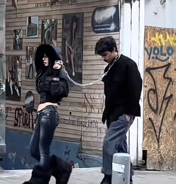 DC297A48 68DE 4396 8185 800CA8BFE6D4