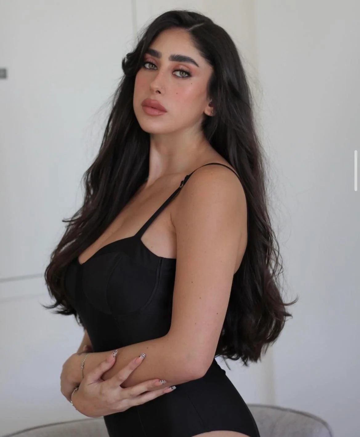 Alona shacharr and her endless beauty v0 qjty9m5o86md1