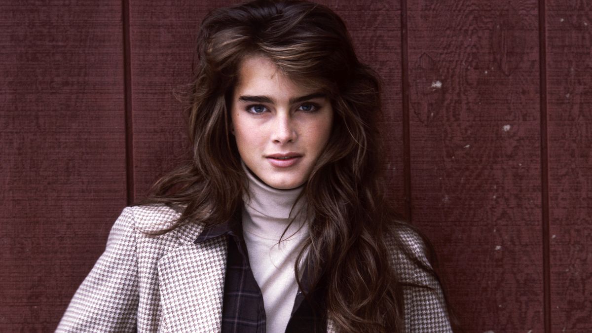 1464717124 hbz brooke shields 00