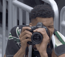 Milwaukee bucks giannis antetokounmpo