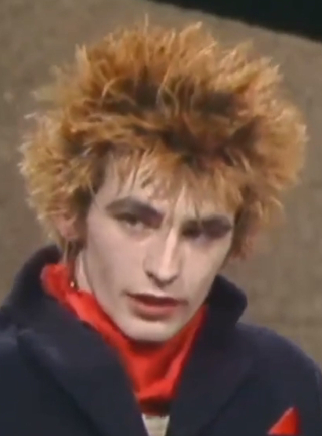 C8063891 5EEF 43C2 99CF 394687F751B1