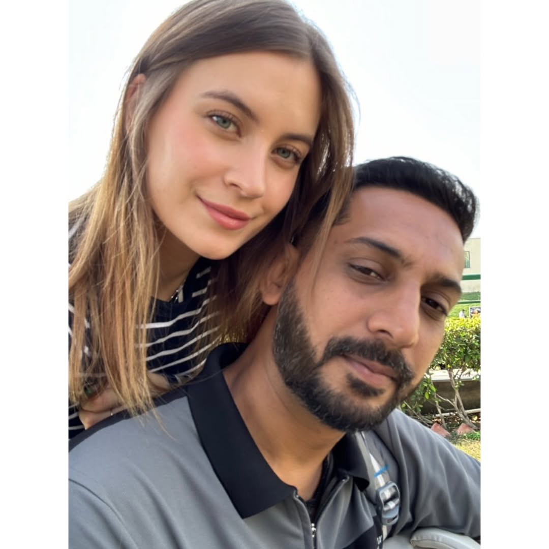 Couple 1115  Meet our next beautiful couple made up Anglique angelique daoust and Manoj s