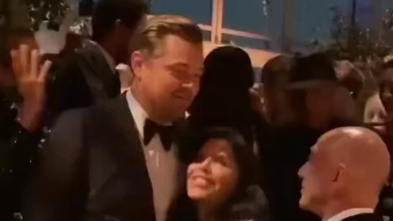 Skynews bezos dicaprio amazon 5577274