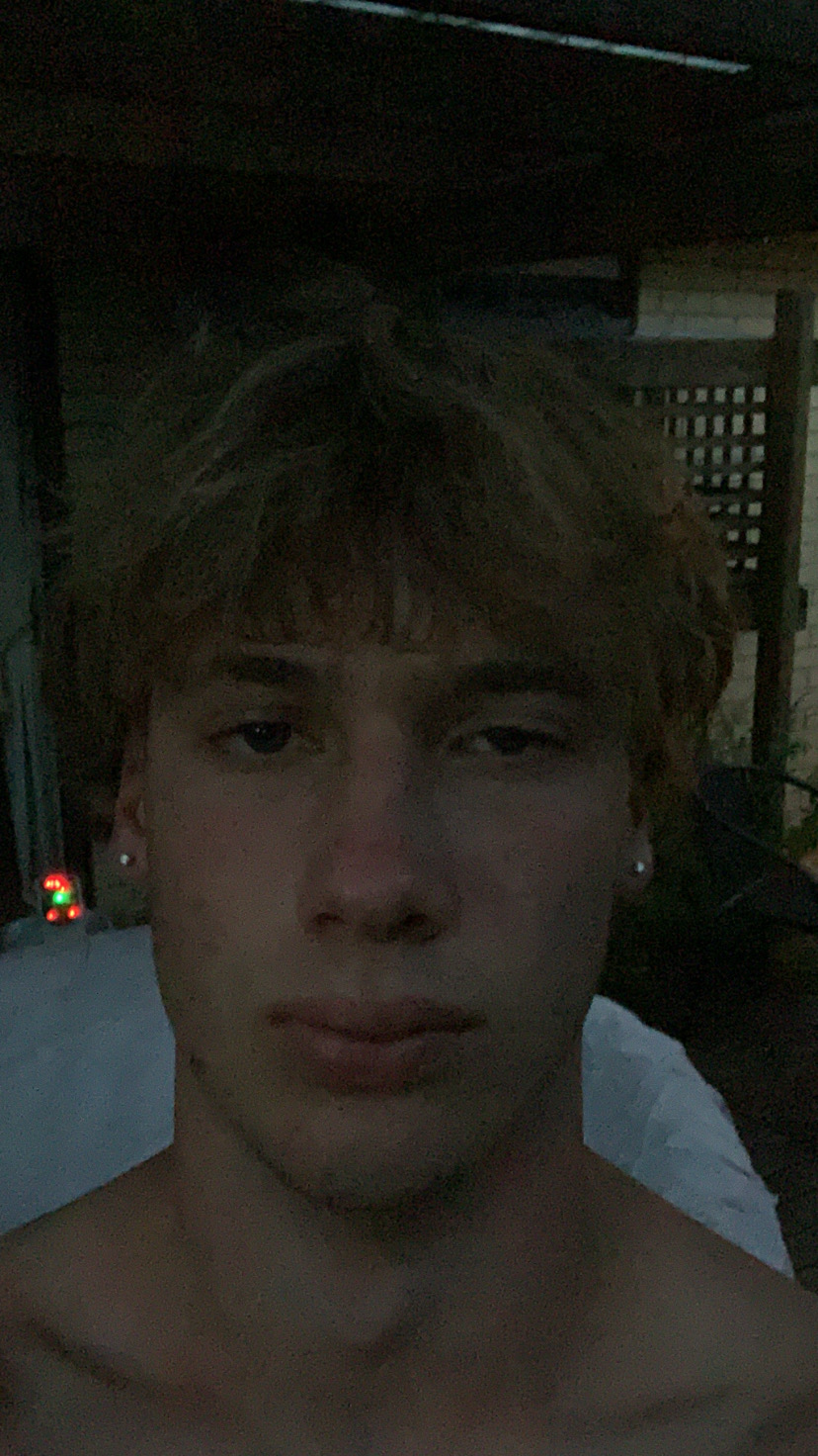 CC556902 80B4 4131 B26F 8487C6F9B6B1